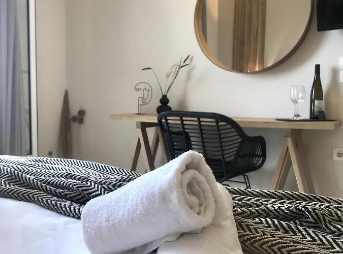 Sunset Premium Studio 9 *